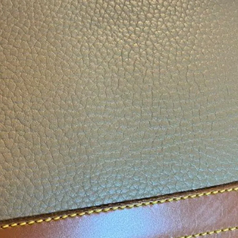 Dooney & Bourke Hobo Shoulder Bag Vintage Light/Med Taupe Pebbled Leather EUC